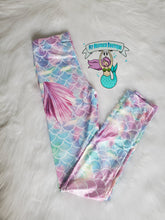 Load image into Gallery viewer, Pink Mermaid tail leggings
