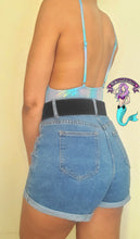 Load image into Gallery viewer, High Waisted short denim
